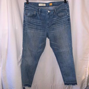 Anthropologie Jeans with frayed Hem